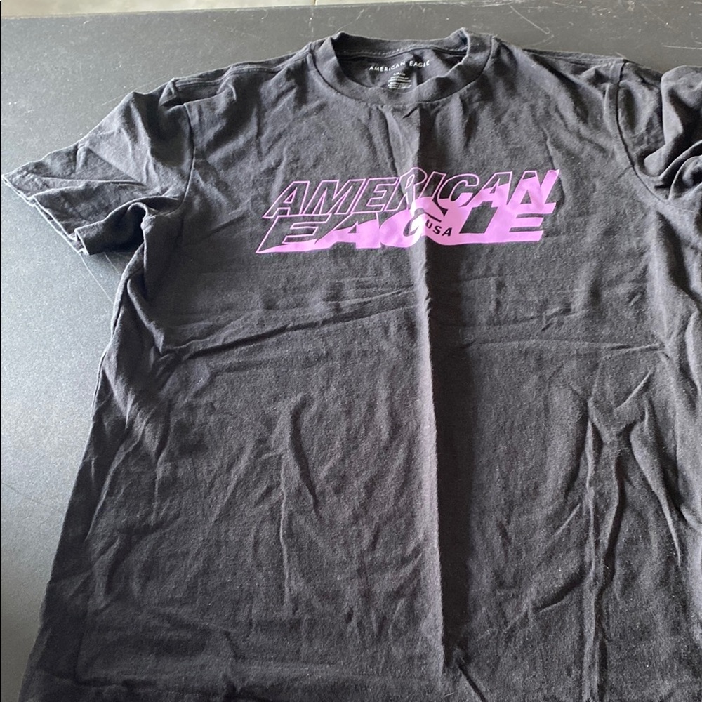 American Eagle Outfitters Black and Purple Short Sleeve Tee